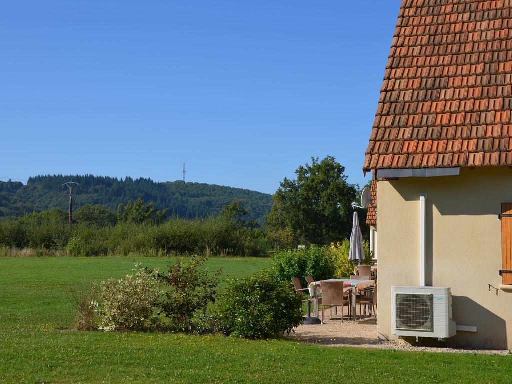 Le Lac Bleu Lacapelle-Marival Buitenkant foto