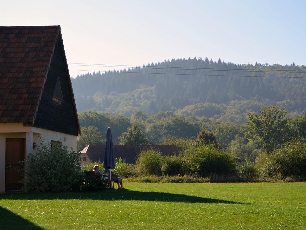 Le Lac Bleu Lacapelle-Marival Buitenkant foto